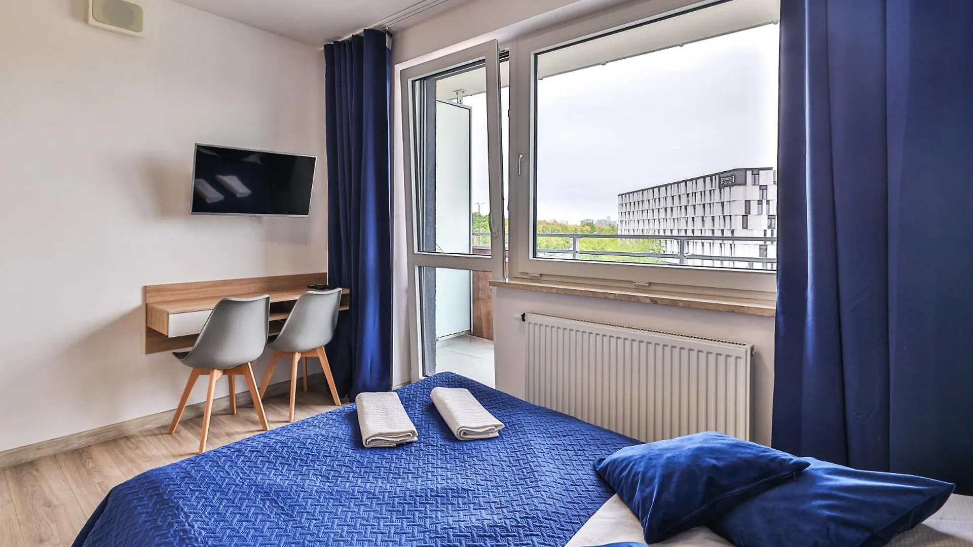 Pileckiego 59 By Perfect Apart Warschau Polen